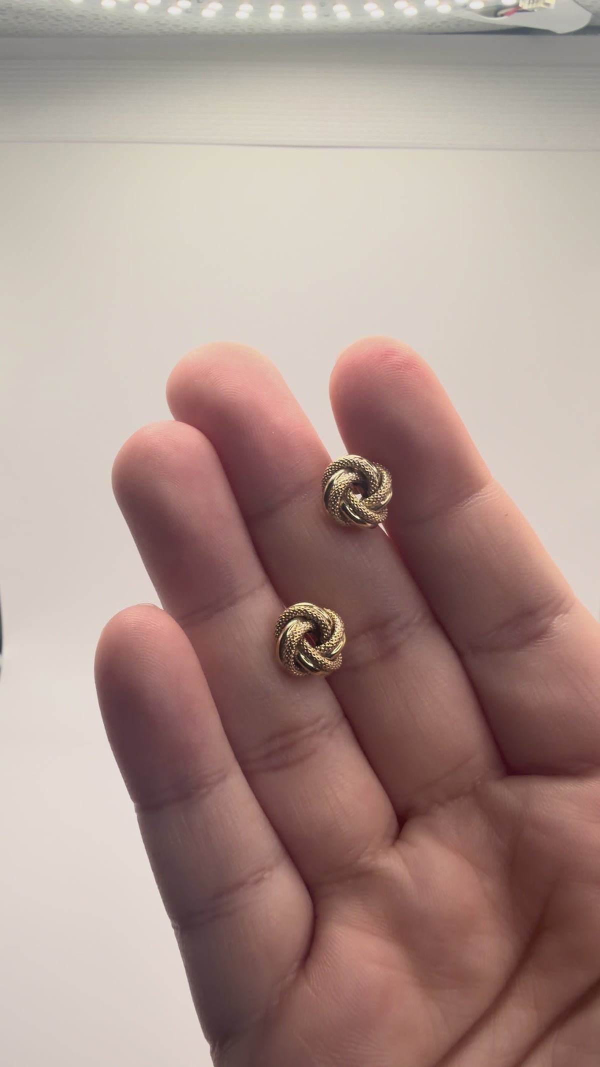Women's 14K Gold Textured Knot Earrings